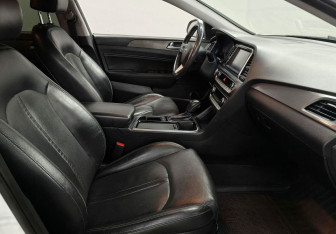 Подержанный автомобиль Hyundai Sonata 2018 года (9 фото)