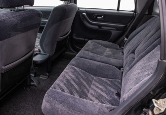 Подержанный автомобиль Honda CR-V 1999 года (11 фото)