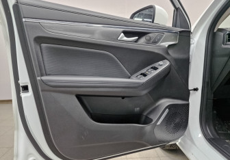 Подержанный автомобиль Haval Jolion 2023 года (19 фото)