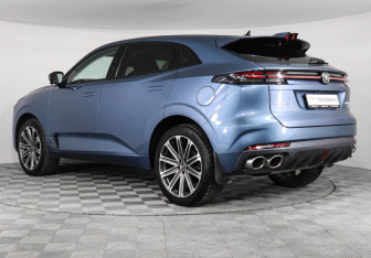 Подержанный автомобиль Changan UNI-K 2023 года (7 фото)