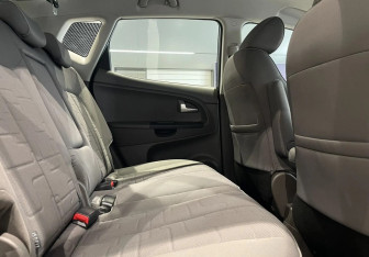 Подержанный автомобиль Kia Venga 2012 года (12 фото)