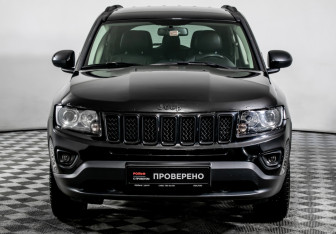 Подержанный автомобиль Jeep Compass 2014 года (2 фото)