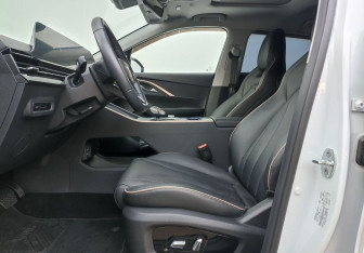 Подержанный автомобиль Omoda C5 2023 года (10 фото)