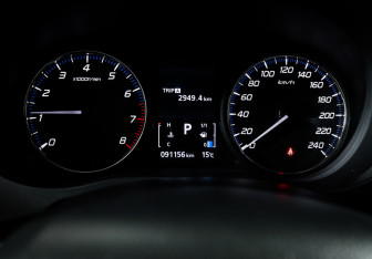 Подержанный автомобиль Mitsubishi Outlander 2018 года (11 фото)