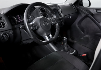 Подержанный автомобиль Volkswagen Tiguan 2015 года (5 фото)
