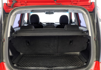 Подержанный автомобиль Kia Soul 2017 года (10 фото)