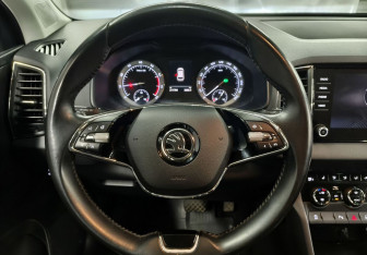 Подержанный автомобиль Skoda Karoq 2020 года (12 фото)