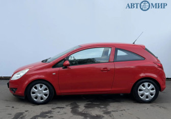 Подержанный автомобиль Opel Corsa 2010 года (5 фото)