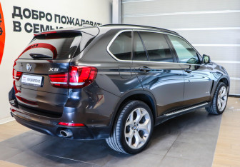 Подержанный автомобиль BMW X5 2016 года (4 фото)
