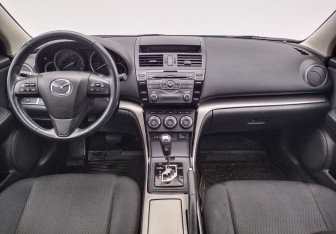 Подержанный автомобиль Mazda 6 Sedan 2010 года (12 фото)
