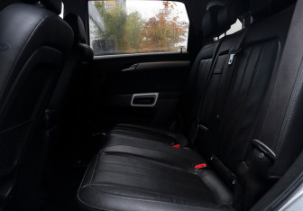 Подержанный автомобиль Opel Antara 2013 года (10 фото)