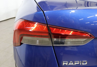 Подержанный автомобиль Skoda Rapid Liftback 2021 года (22 фото)