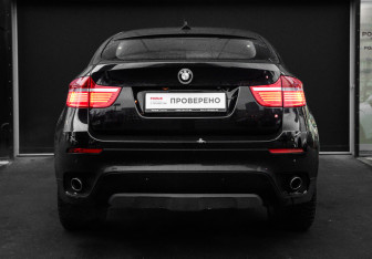 Подержанный автомобиль BMW X6 2010 года (6 фото)