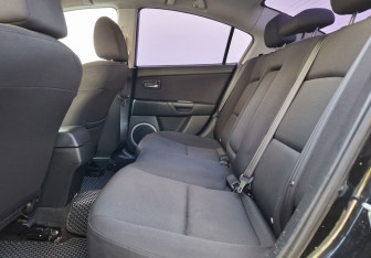 Подержанный автомобиль Mazda 3 Sedan 2008 года (11 фото)