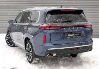 Подержанный автомобиль Exeed VX 2022 года (7 фото)