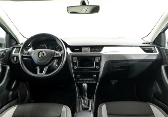 Подержанный автомобиль Skoda Rapid Liftback 2019 года (6 фото)