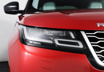 Подержанный автомобиль Land Rover Range Rover Velar 2017 года (25 фото)