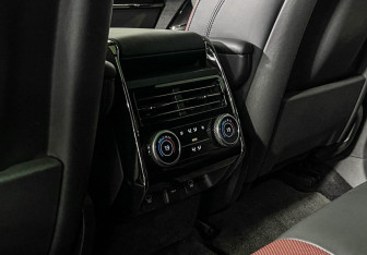 Подержанный автомобиль Land Rover Range Rover Sport 2023 года (28 фото)