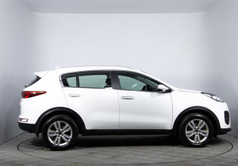 Подержанный автомобиль Kia Sportage 2018 года (4 фото)
