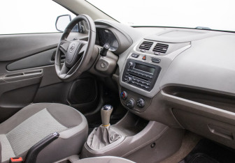 Подержанный автомобиль Ravon R4 2017 года (10 фото)