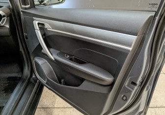 Подержанный автомобиль Geely Coolray 2022 года (24 фото)