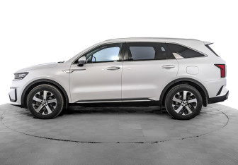 Подержанный автомобиль Kia Sorento 2021 года (7 фото)