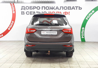 Подержанный автомобиль DongFeng 580 2019 года (5 фото)