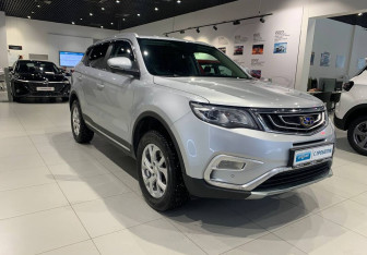 Подержанный автомобиль Geely Atlas 2021 года (3 фото)