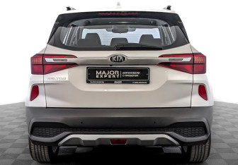 Подержанный автомобиль Kia Seltos 2021 года (6 фото)