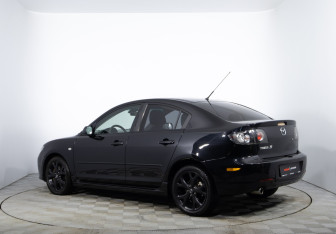 Подержанный автомобиль Mazda 3 Sedan 2008 года (7 фото)