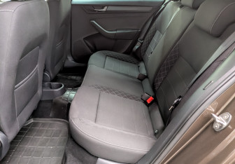 Подержанный автомобиль Skoda Rapid Liftback 2022 года (12 фото)