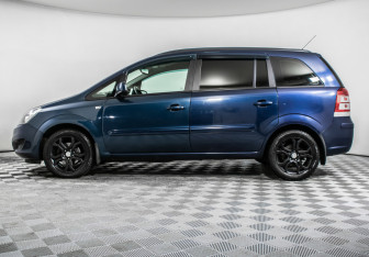 Подержанный автомобиль Opel Zafira Compactvan 2012 года (8 фото)