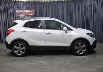 Подержанный автомобиль Opel Mokka 2013 года (4 фото)