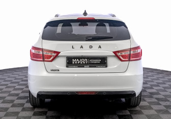 Подержанный автомобиль LADA (ВАЗ) Vesta Wagon 2021 года (6 фото)