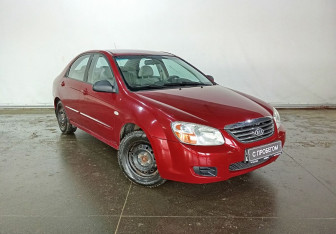 Подержанный автомобиль Kia Cerato Sedan 2008 года (3 фото)