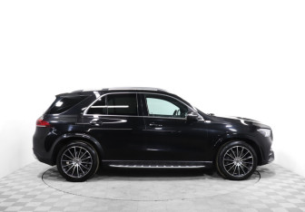 Подержанный автомобиль Mercedes-Benz GLE 2020 года (4 фото)