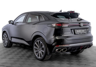 Подержанный автомобиль Changan UNI-K 2024 года (7 фото)