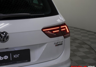 Подержанный автомобиль Volkswagen Tiguan 2017 года (24 фото)