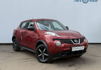 Подержанный автомобиль Nissan Juke 2013 года (3 фото)