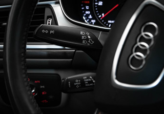 Подержанный автомобиль Audi A6 Wagon 2016 года (13 фото)