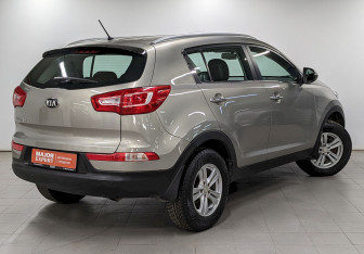 Подержанный автомобиль Kia Sportage 2012 года (5 фото)