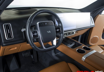 Подержанный автомобиль LiXiang L7 2024 года (29 фото)