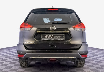 Подержанный автомобиль Nissan X-Trail 2021 года (6 фото)