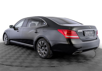 Подержанный автомобиль Hyundai Equus 2015 года (7 фото)