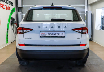 Подержанный автомобиль Skoda Kodiaq 2020 года (5 фото)
