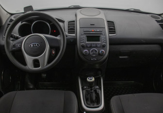 Подержанный автомобиль Kia Soul 2012 года (13 фото)