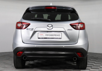 Подержанный автомобиль Mazda CX-5 2015 года (6 фото)