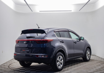 Подержанный автомобиль Kia Sportage 2016 года (5 фото)