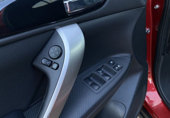 Подержанный автомобиль Mitsubishi Eclipse Cross 2018 года (18 фото)