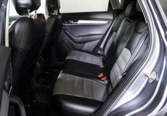 Подержанный автомобиль Skoda Karoq 2021 года (11 фото)